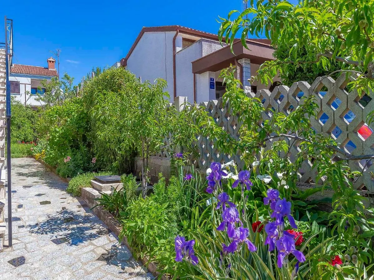 Mira Apartment Porec