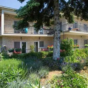 apartments-ursic.splithotels.org/